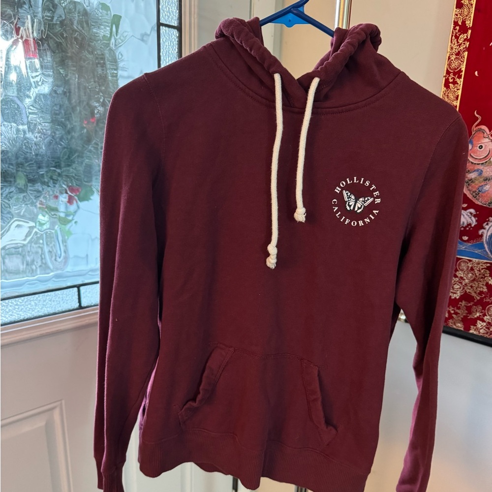 Hollister California burgundy sweatshirt